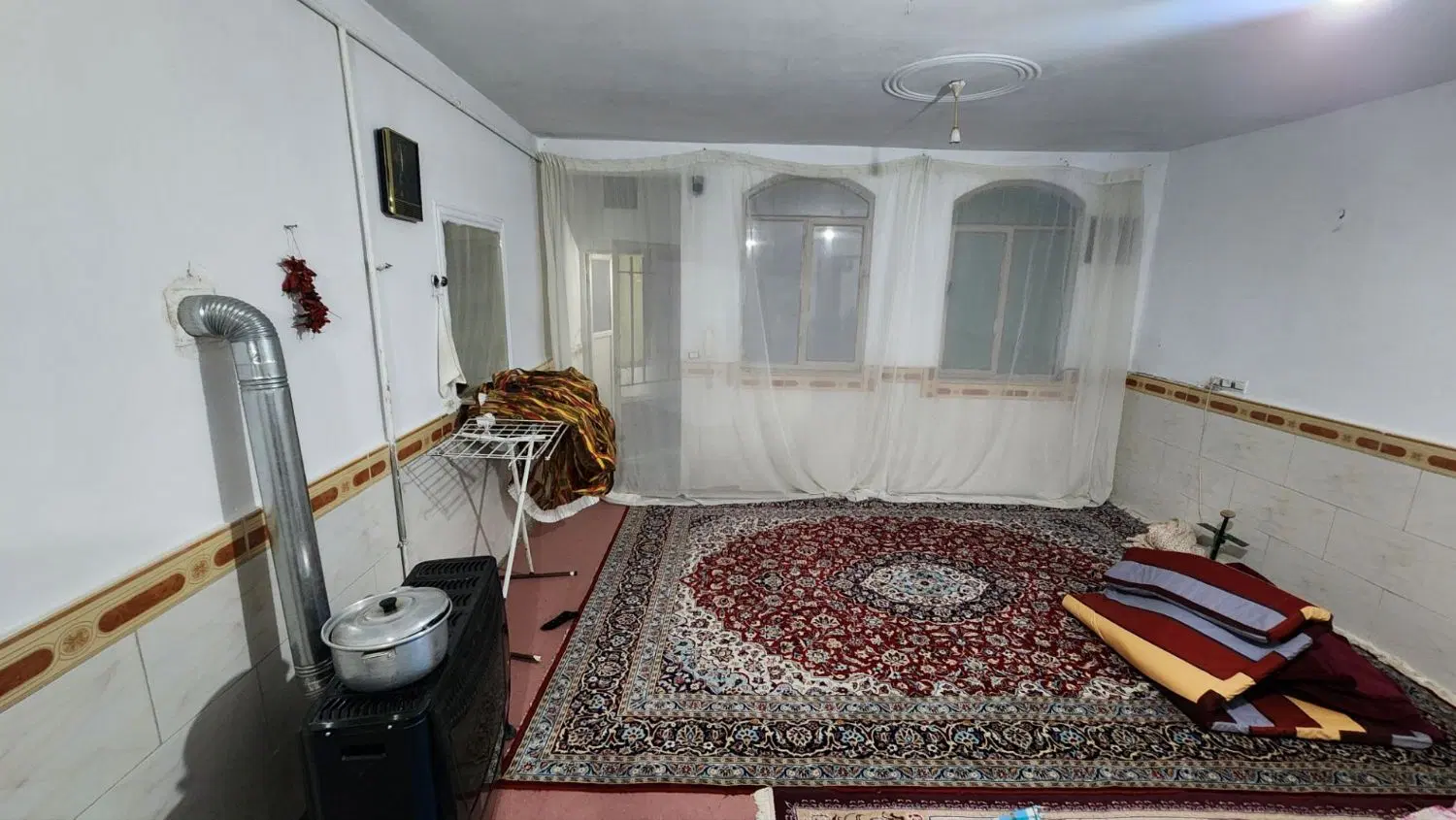 خانه ۸۰ متری ماشین رو نقلی