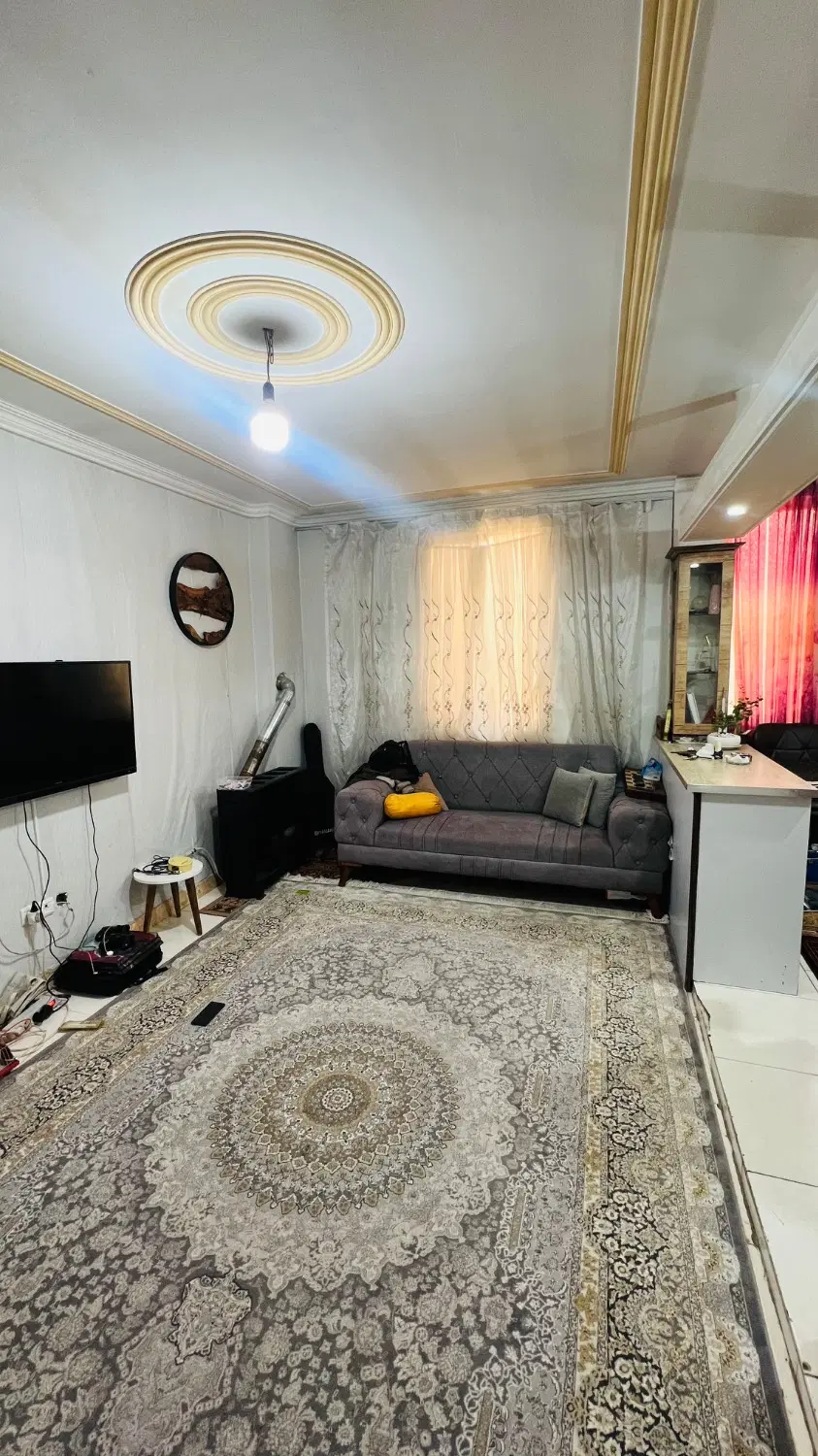 ۴۰مترتک واحدی با پارکینگ آماده تحویل(خ داورزنی)