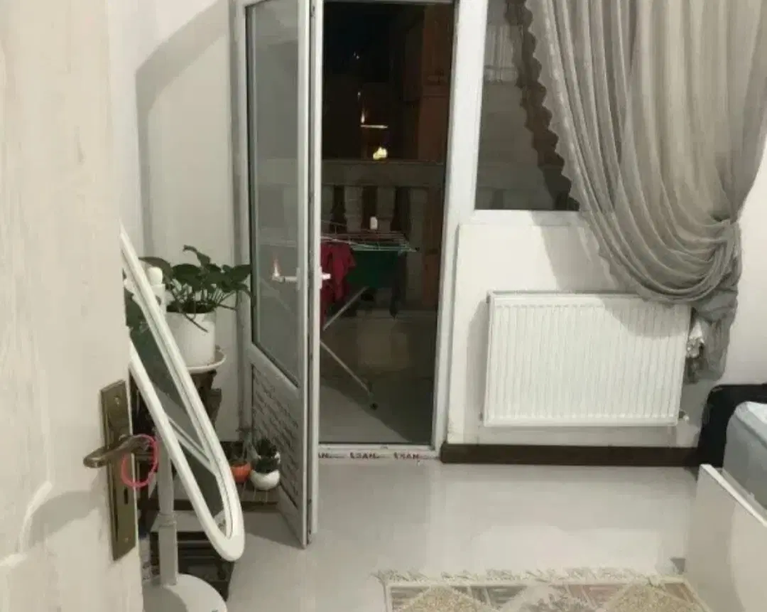 ۹۰ متری_۲خواب_آسانسور_روبه فضای سبز_قابل تبدیل