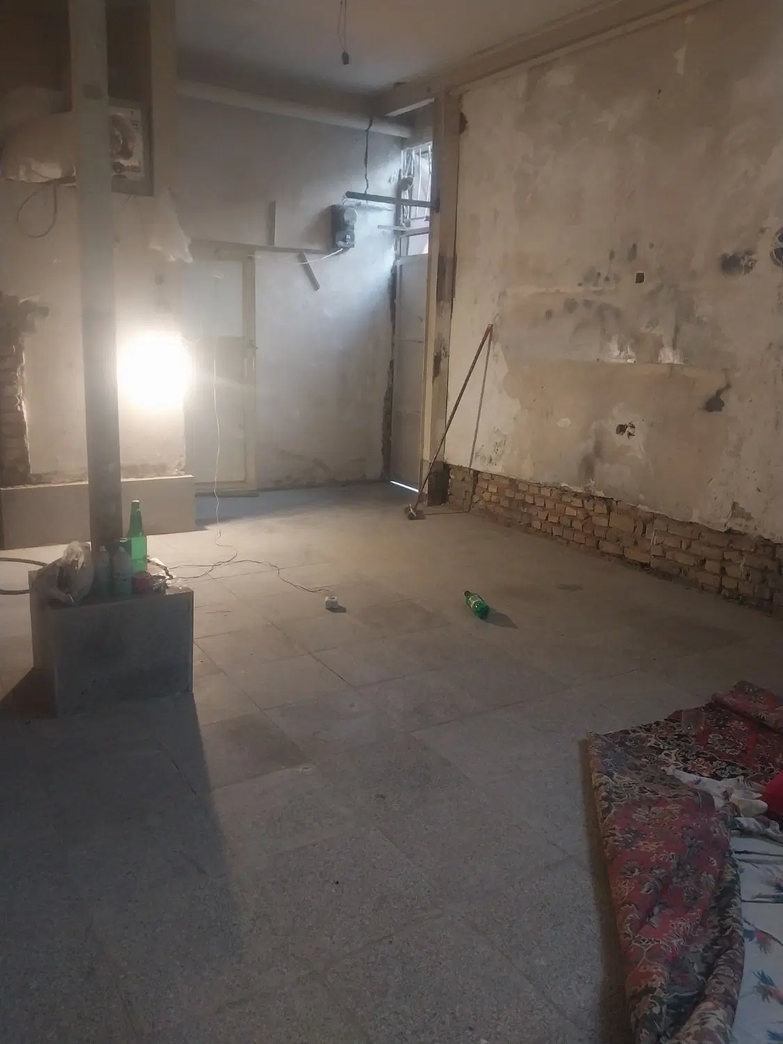 کارگاه یا انباری