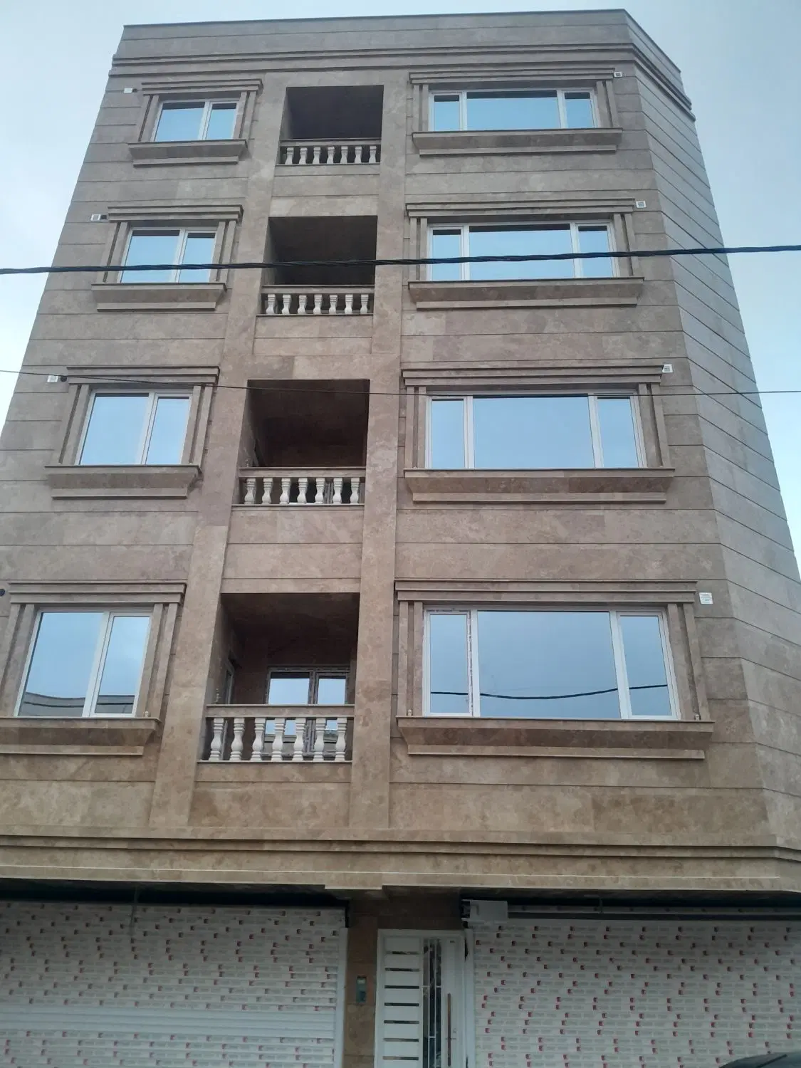 واحد نوساز خیابان مفتح