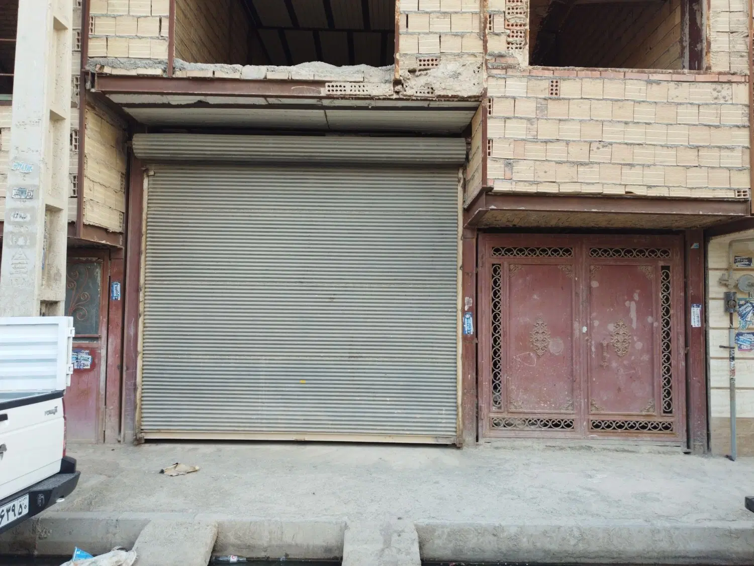 مغازه ۹۰ متری در ده حسن