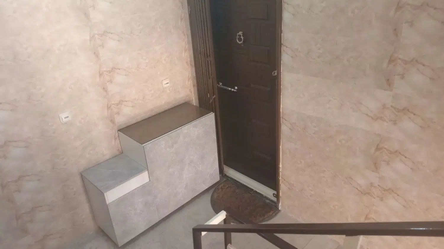 اپارتمان ۲ خوابه سند تک برگ بام شهر