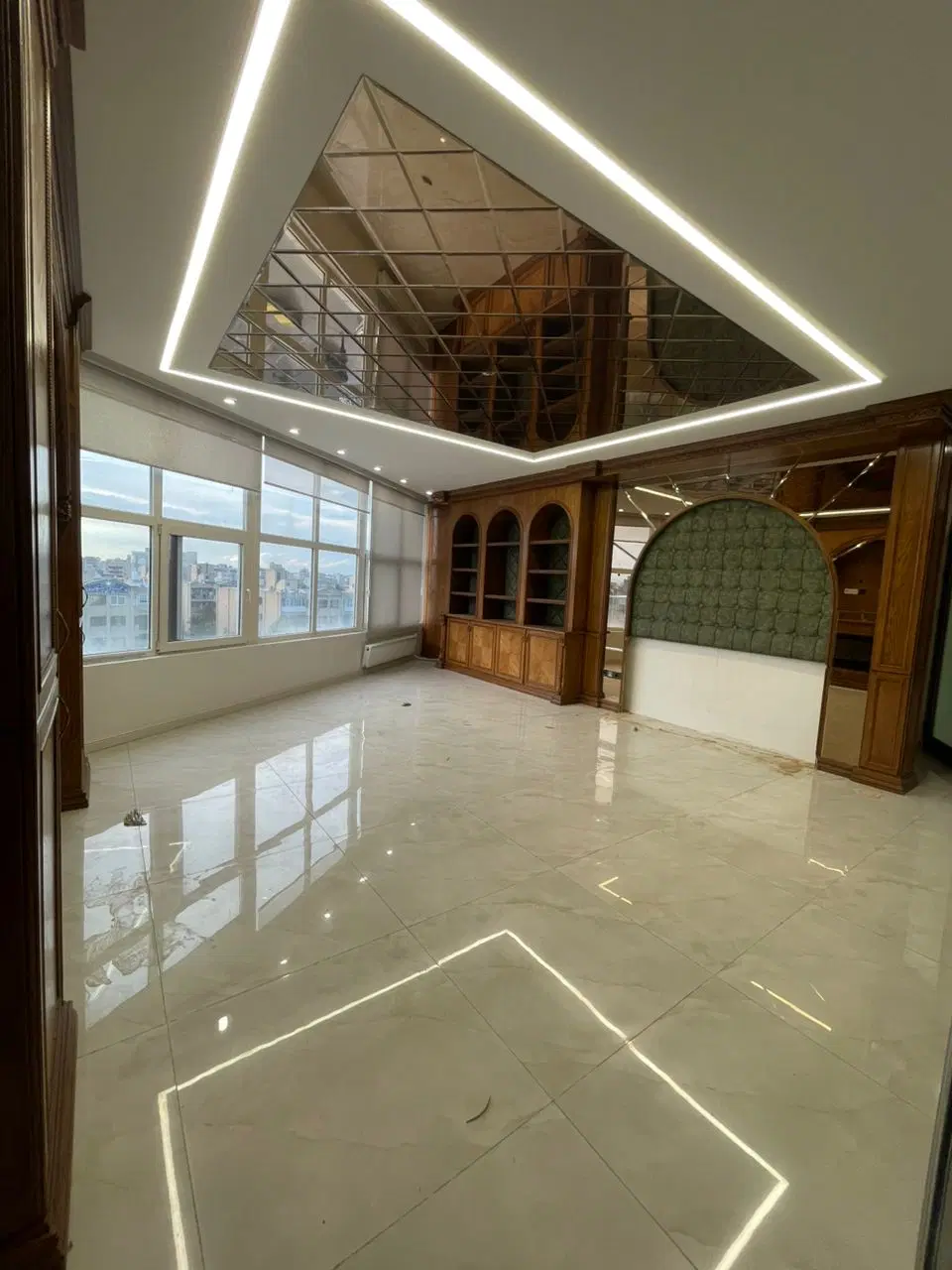 اجاره و رهن مغازه ۱۰۰مترمربع برخیابان حسن آباد