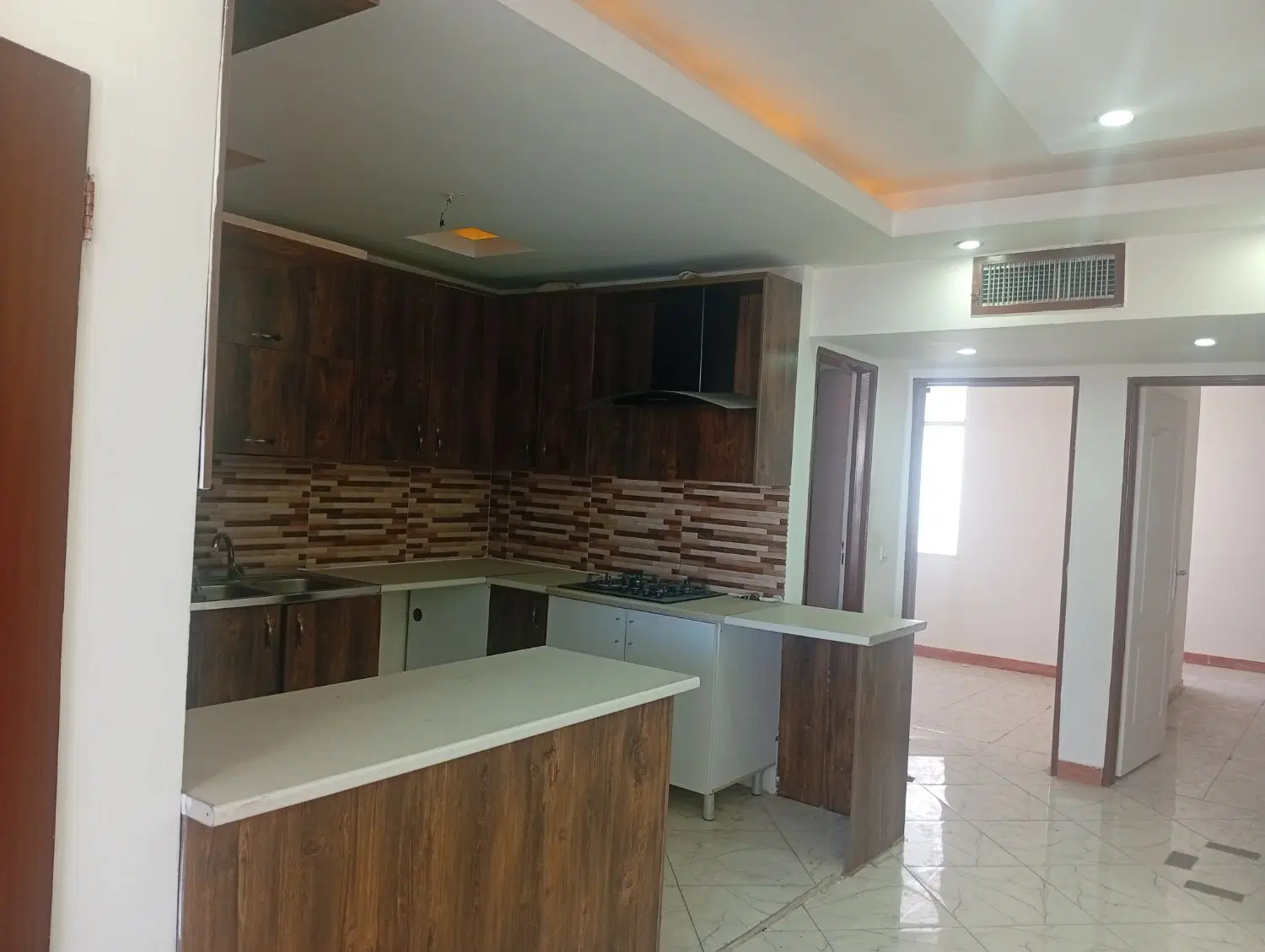 آپارتمان 80 متری سنددار