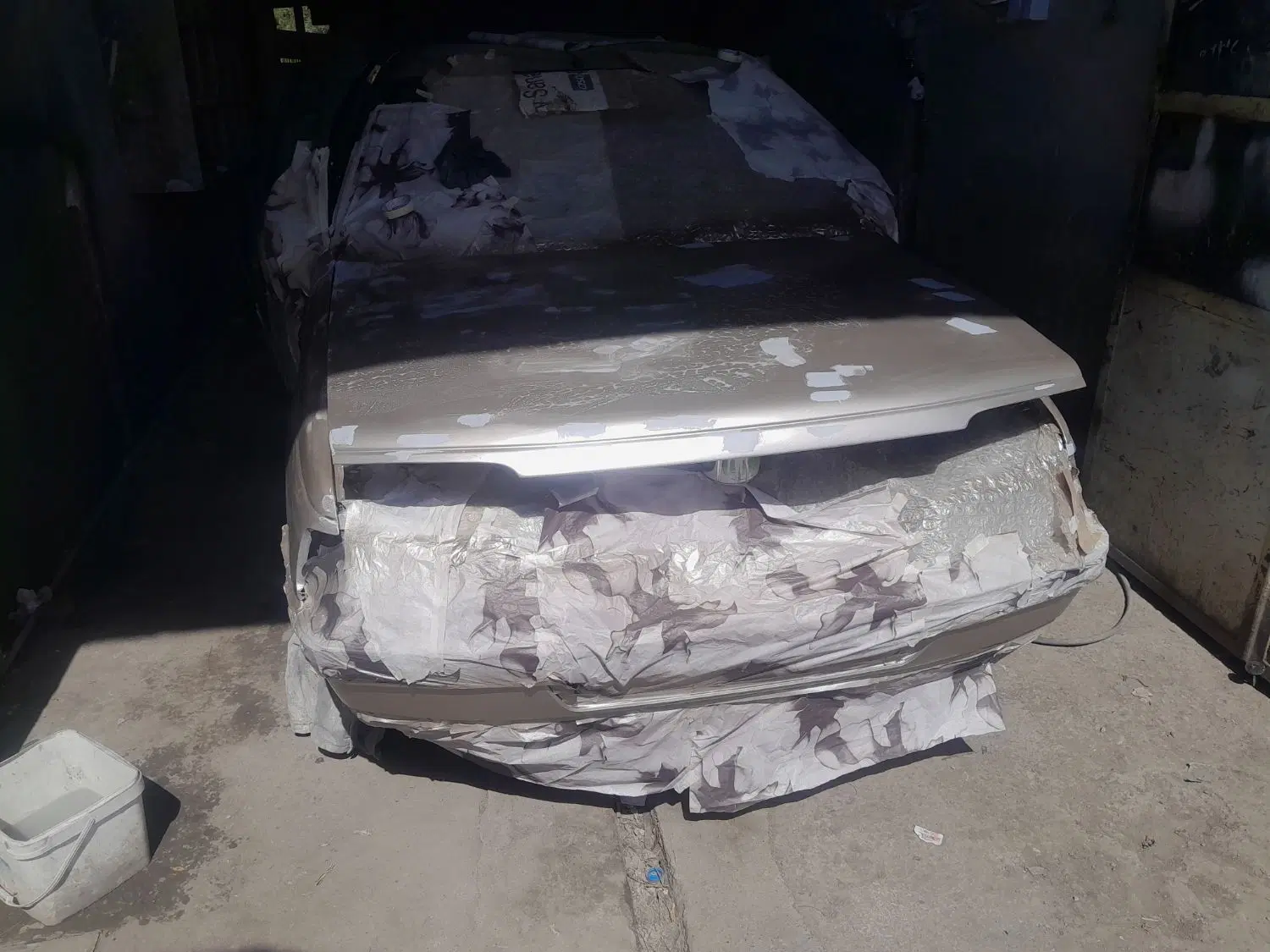 مغازه داخل گاراژااجاره ای نقاشی