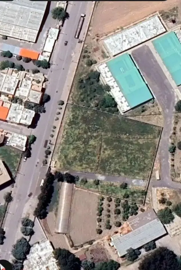 زمین مسکونی جنوبی متراژ ۲۴۳ مترمربع