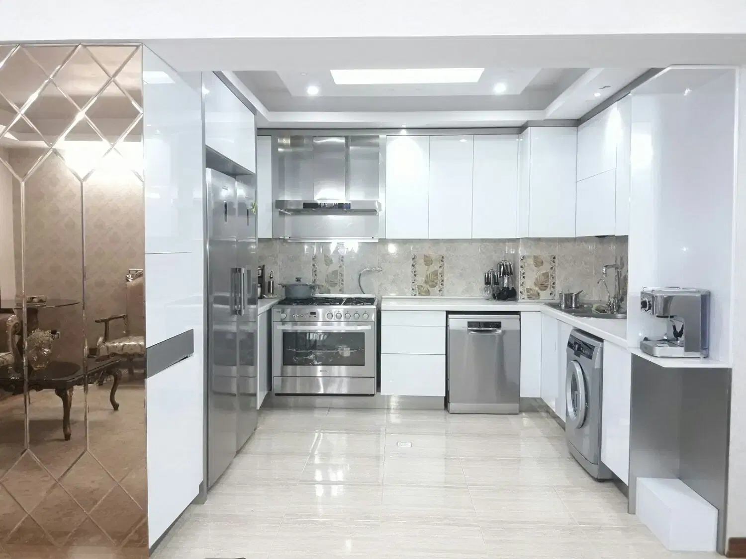 فروش آپارتمان بهارستان