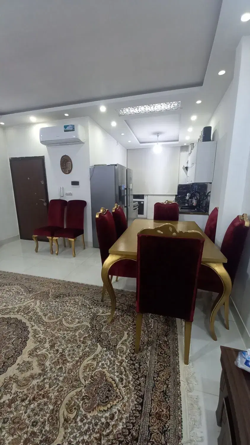 آپارتمان نوساز ۹۰ متری همه چی تکمیل
