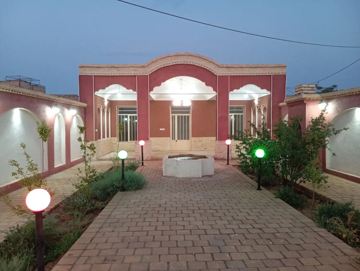 خونه باغ سنتی نوساز  نوش اباد