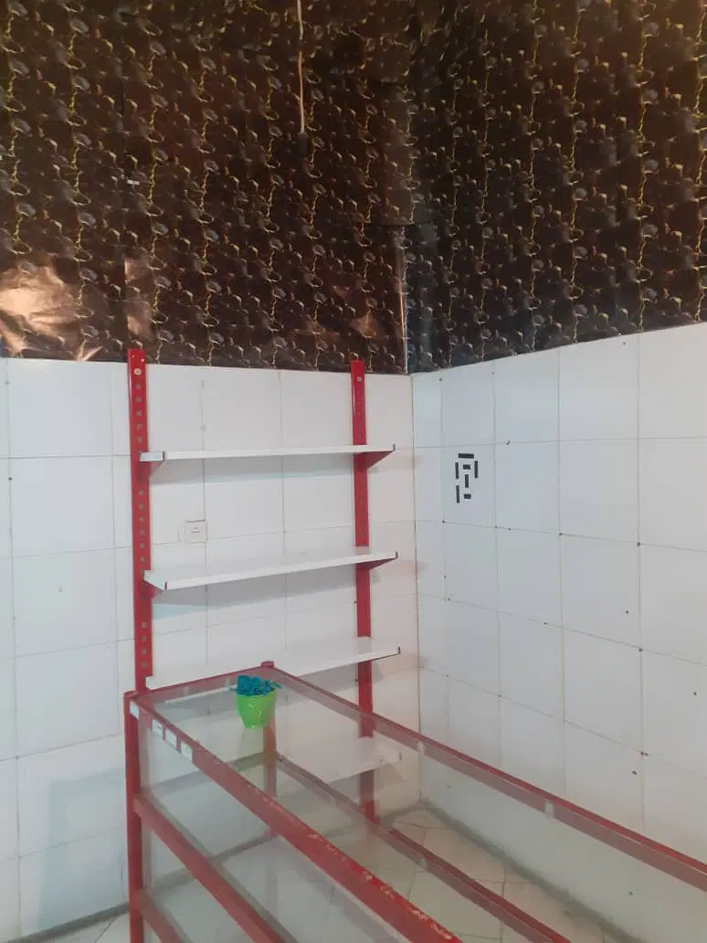 مغازه سرآسیاب رو به روی پارک