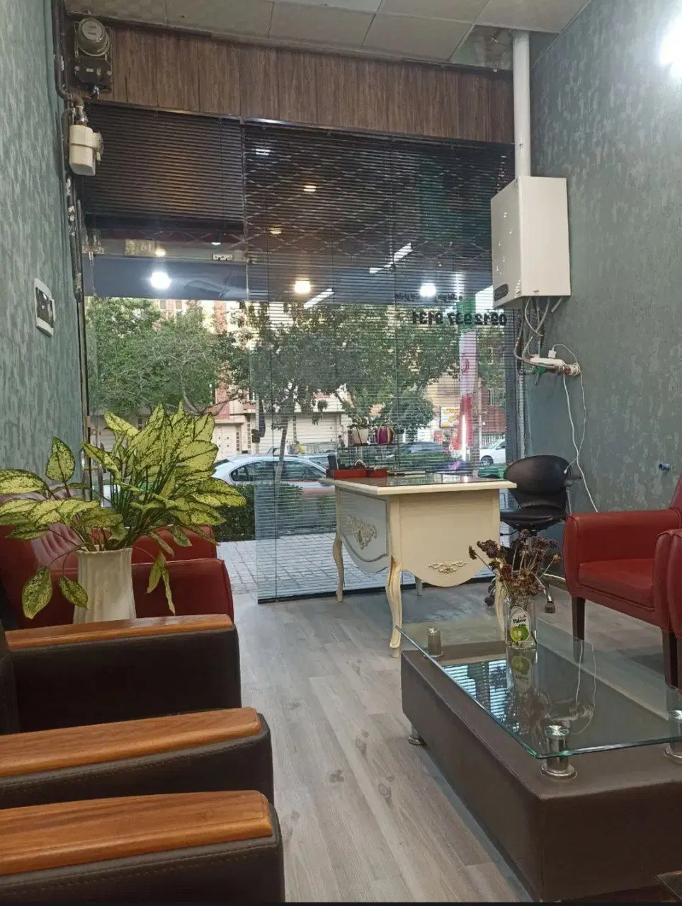 مغازه20متری حاشیه دانش آموز رهن و اجاره