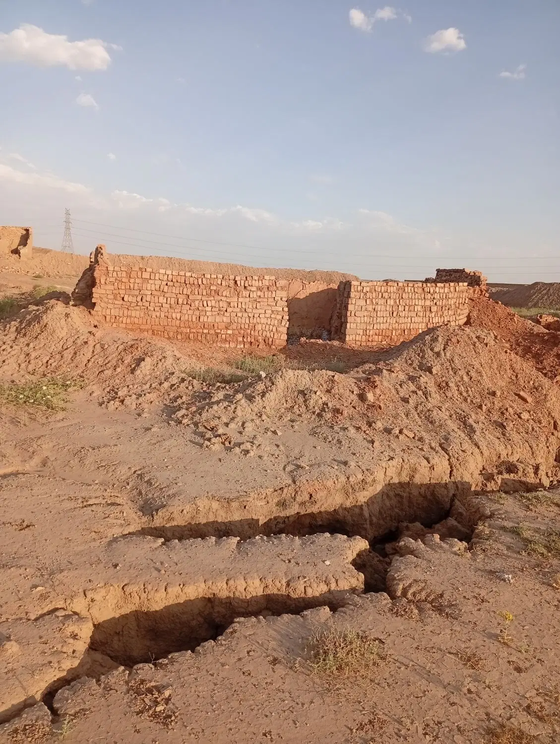 کوره اجر پزی دستی زمین صنعتی .