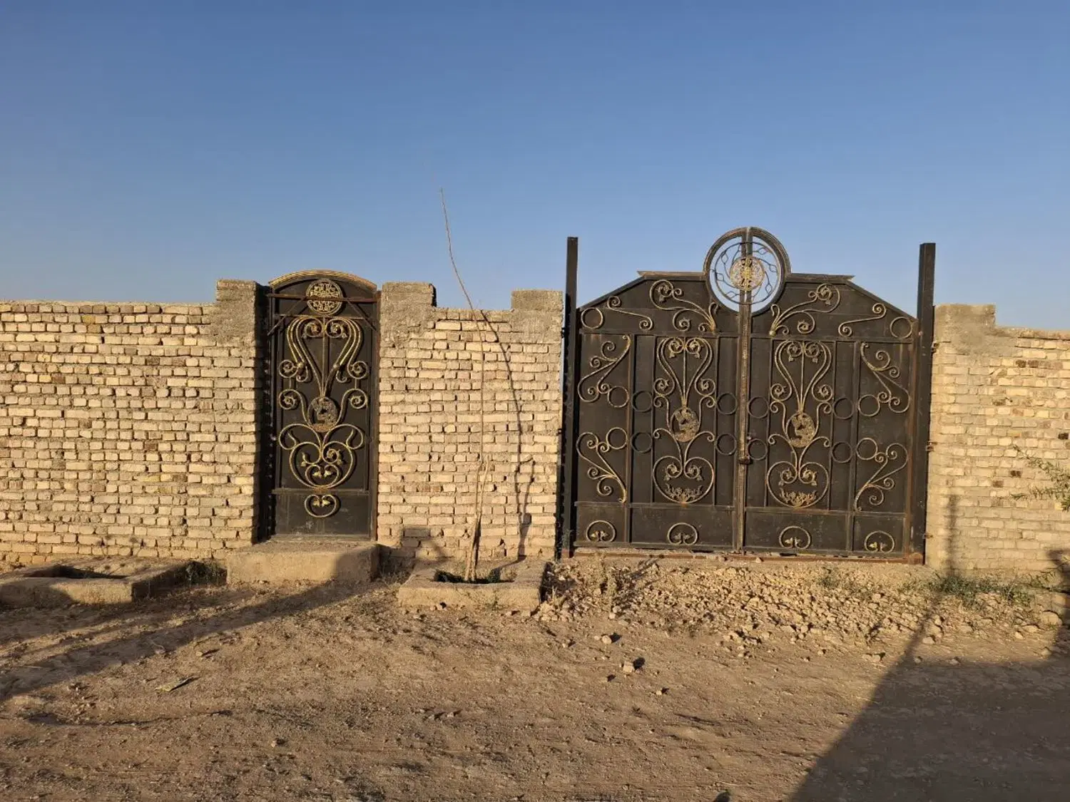 باغ محمدیه ۴ دیواری ۱۲۰۰ متر