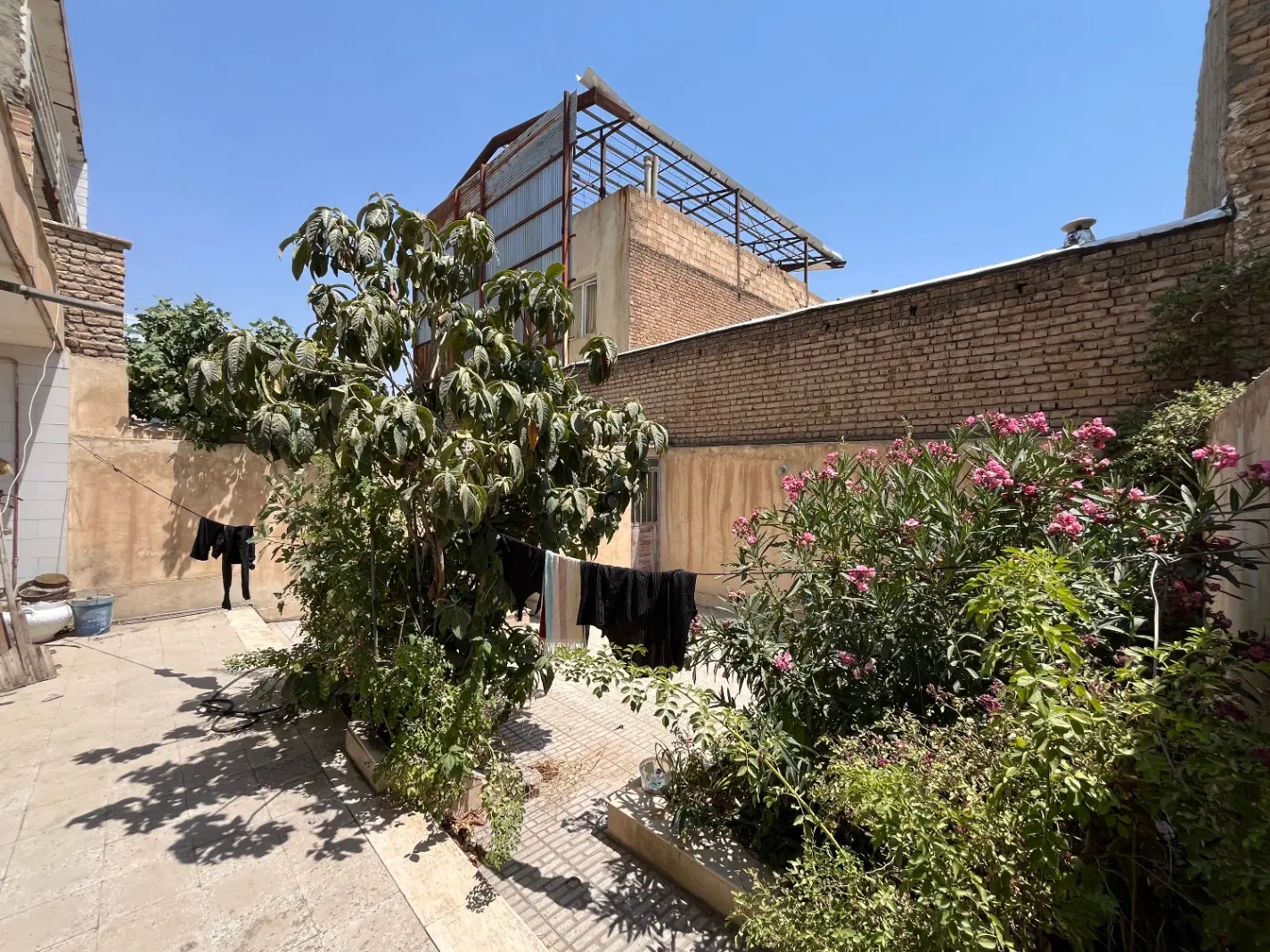 ویلایی شهرک حیدری بلوک ۲