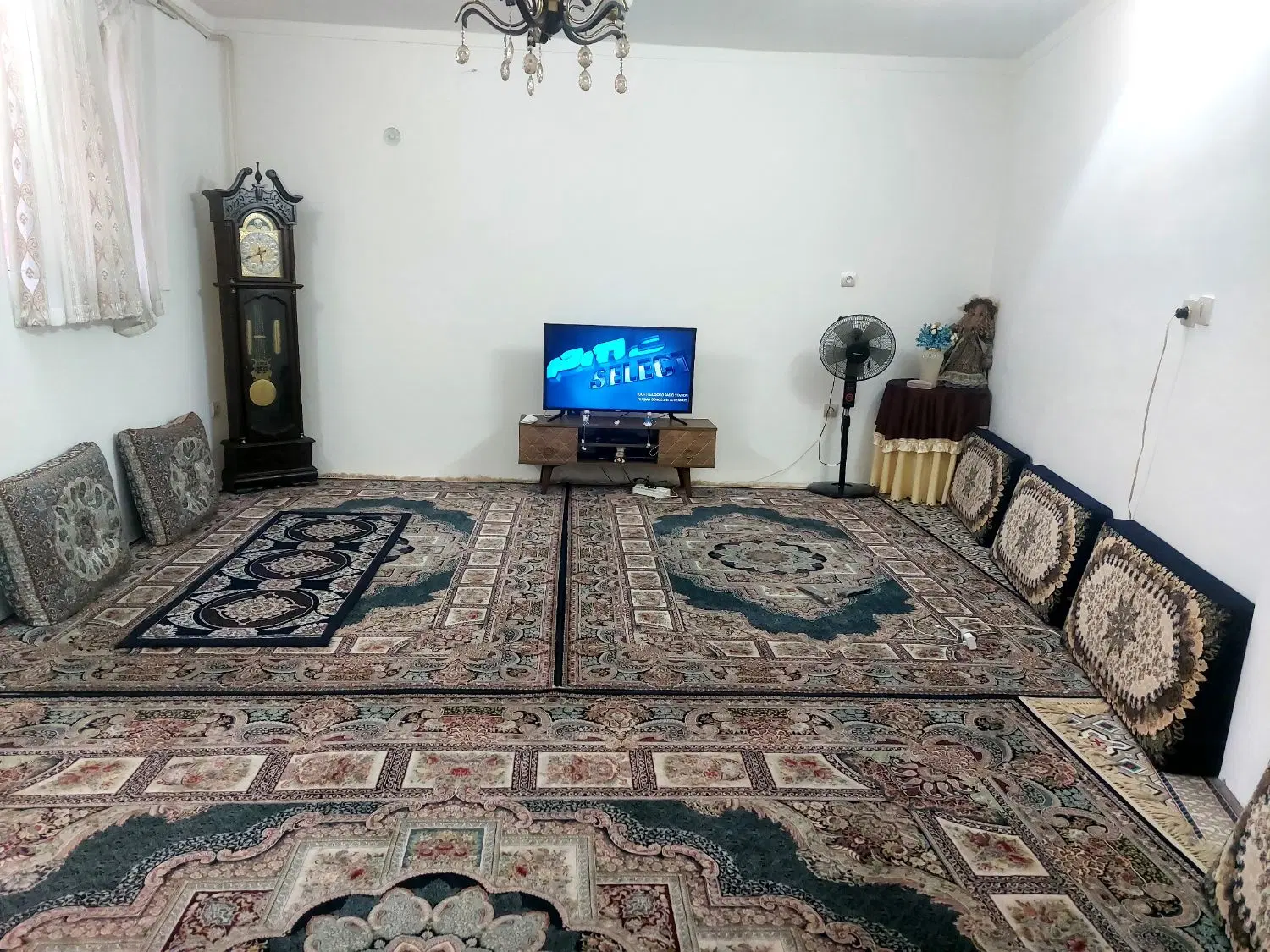 واحد ویلایی ۱طبقه همکف ۶۴متری هادی اباد