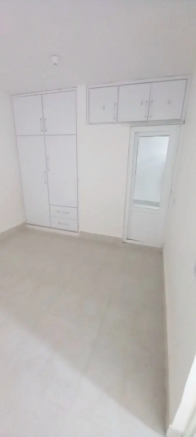 واحد۸۵متری عمله سیف