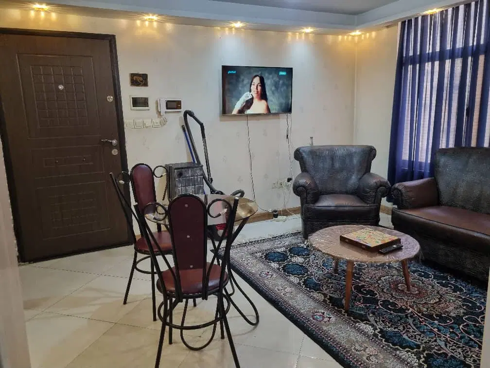 نیاز به همخانه خانم _ خانه با وسایل کامل