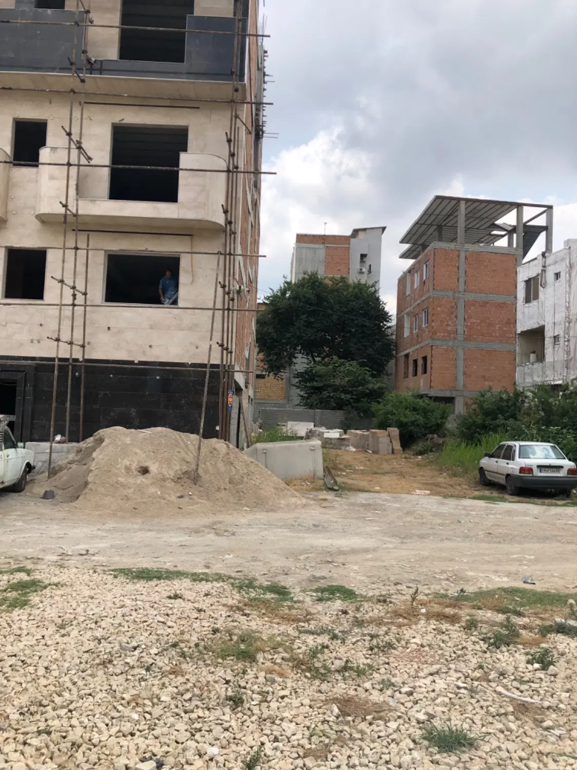 زمین۳۰۰متری