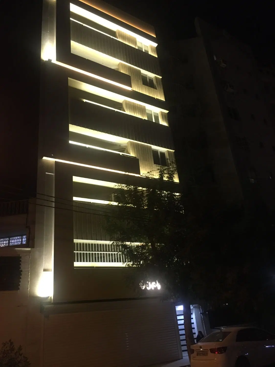 اپارتمان 130متری  سه خواب کیانپارس