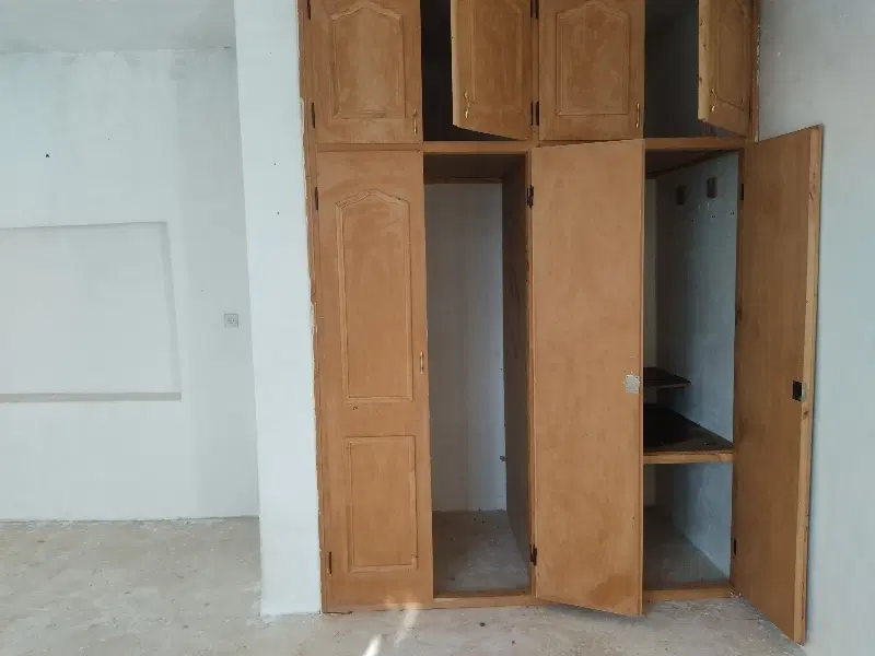 حیاط فروشی