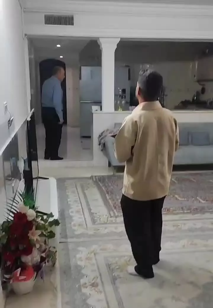 آپارتمان طبقه دوم روی همکف باپارکینگ مزدوری 31