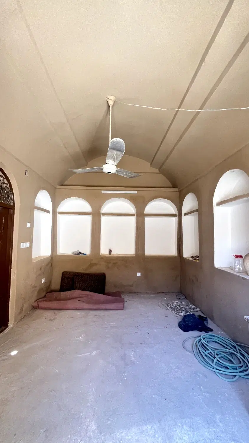 خانه فروشی سنتی سید گل سرخ