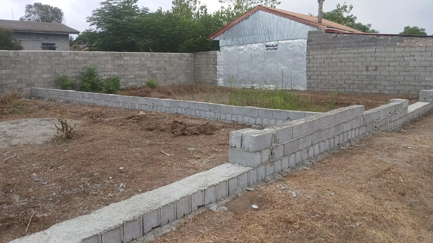 دوقطعه زمین کاربری دار مسکونی  متراژ  150 متر 145