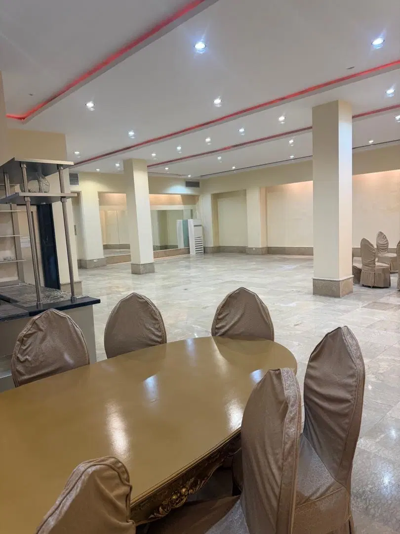 ساختمان ویلایی لوکس ۲۶۰ متر واحد زیر همکف