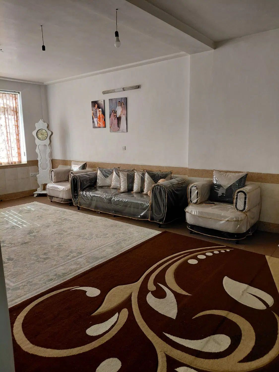 خانه دوطبقه و نیم 200 متری سنبش خیابان ملکی