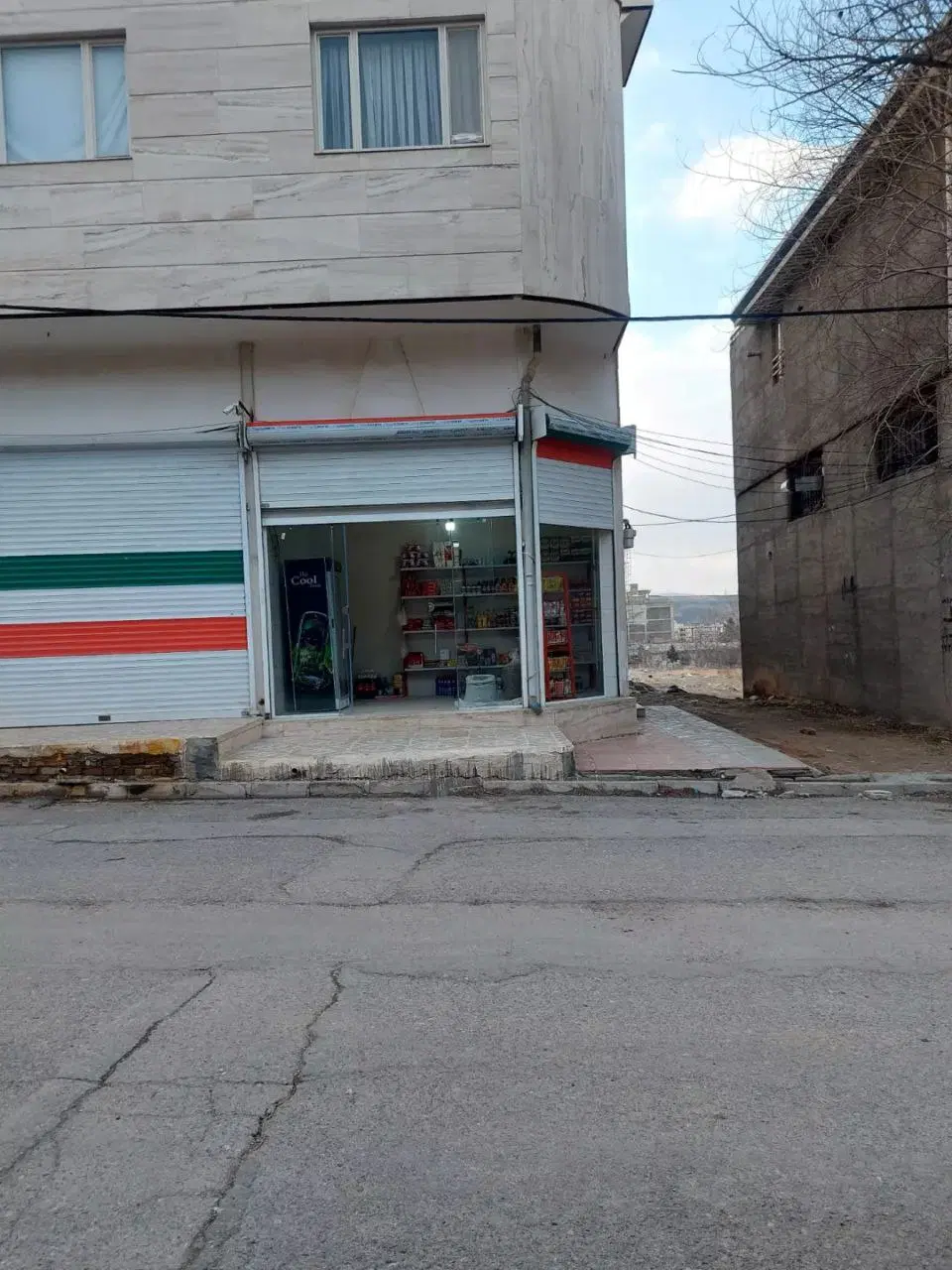 ۱۵ متر مغازه تجاری فاز ۴ اندیشه