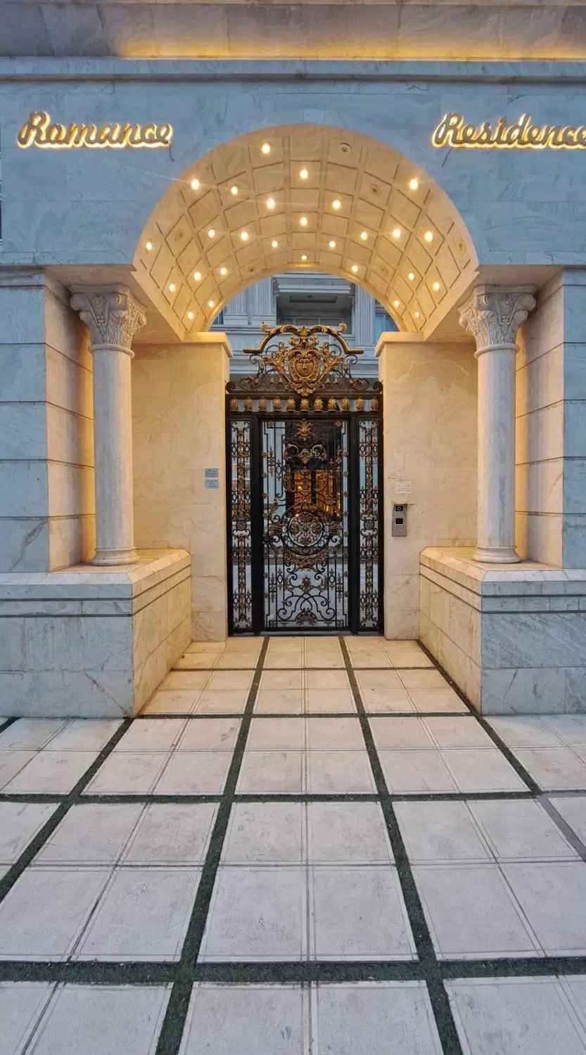 ۱۱۰متری لاله یک غربی