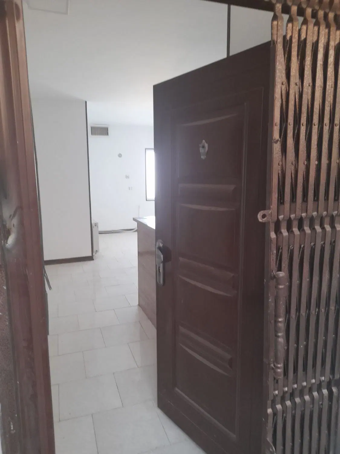 اپارتمان ۹۰ متری