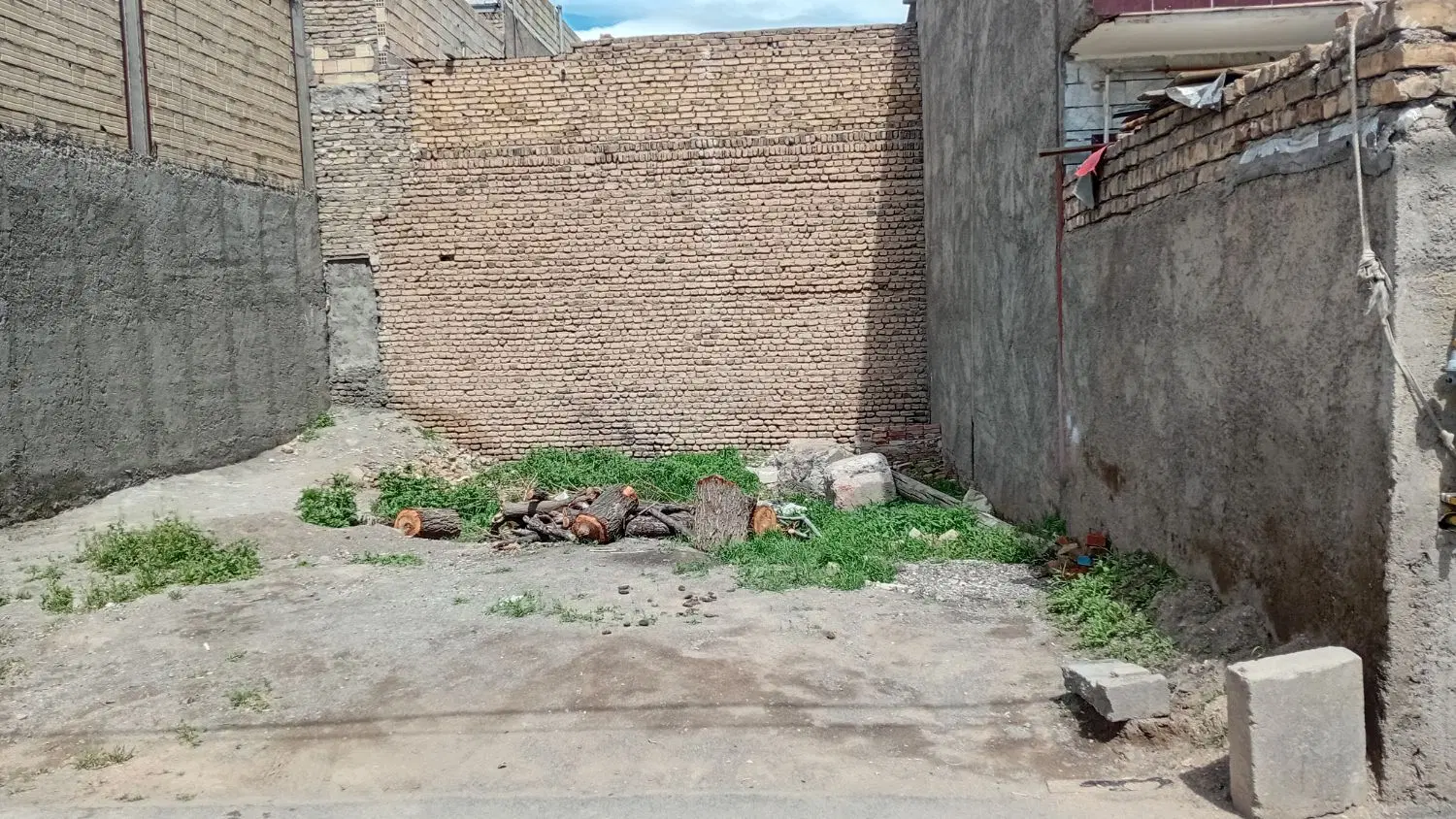 زمین مسکونی