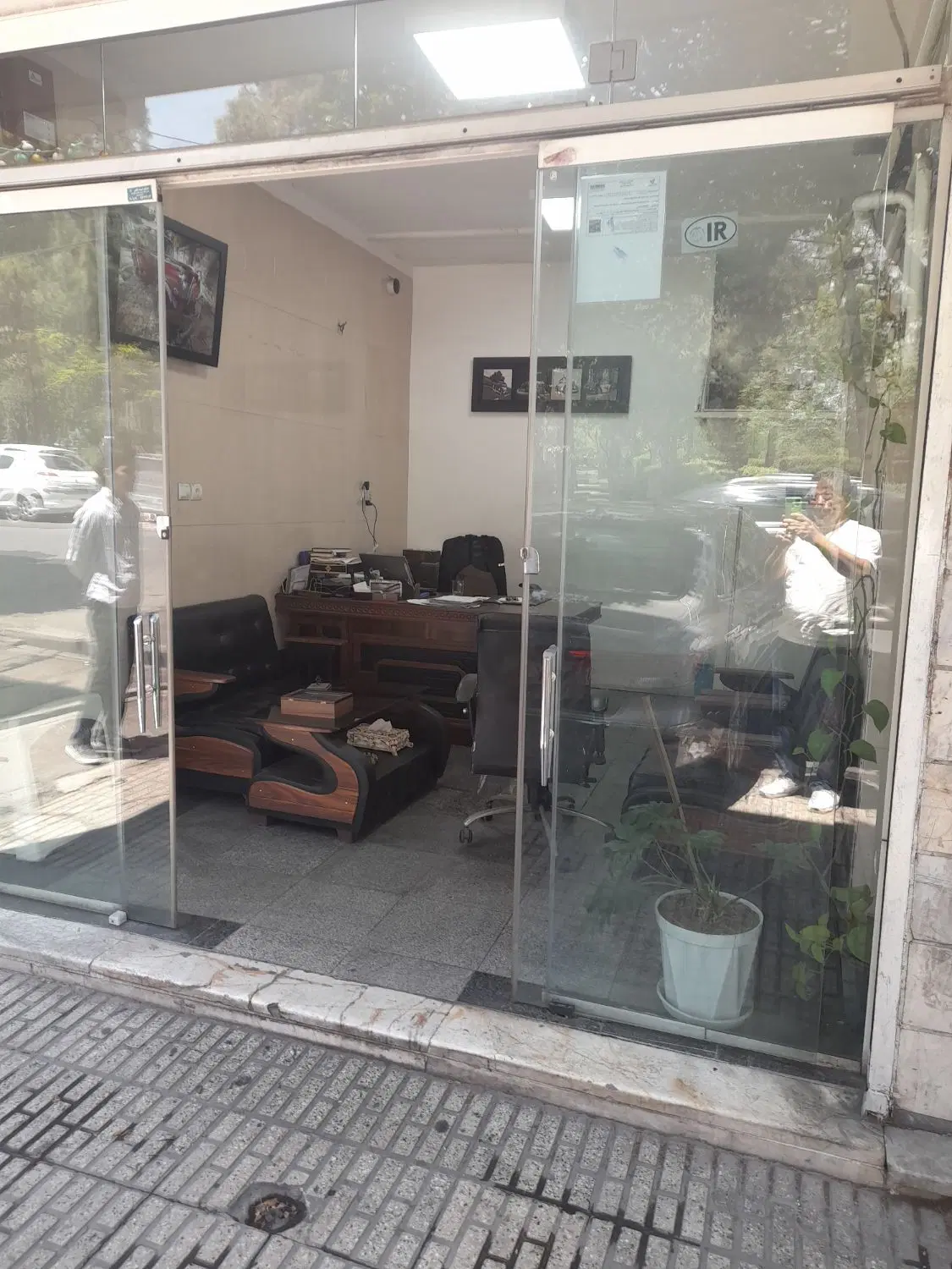 مغازه اجاره در هروی