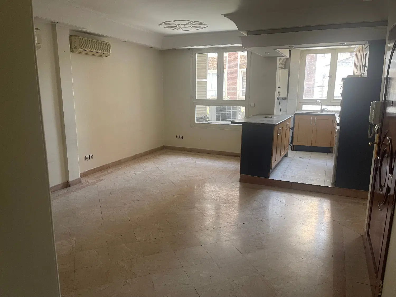 63 متر دفتر کار دنج و آرام