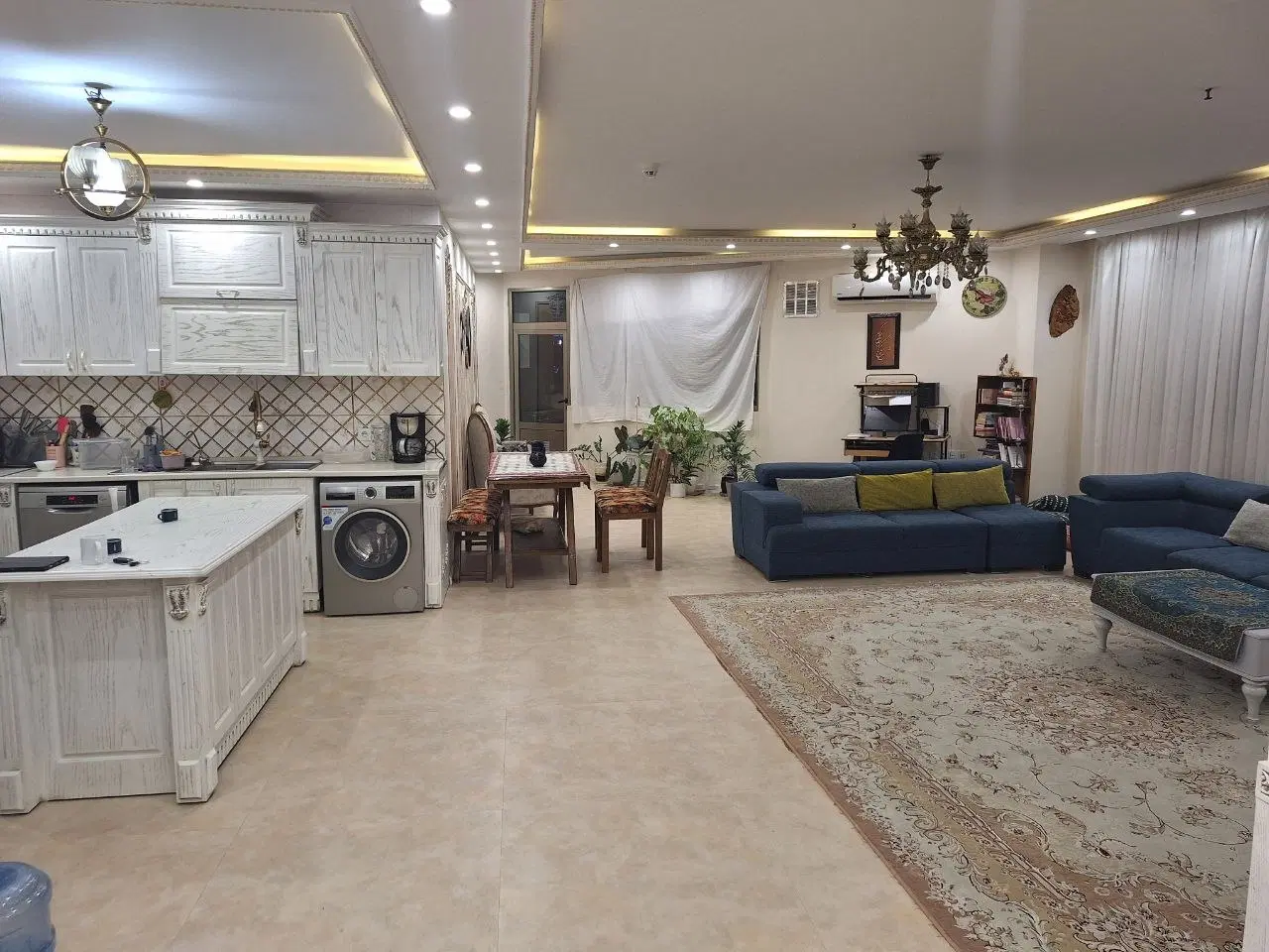 ۱۶۰ متر با ۳۵ متر تراس ۳خواب نوساز