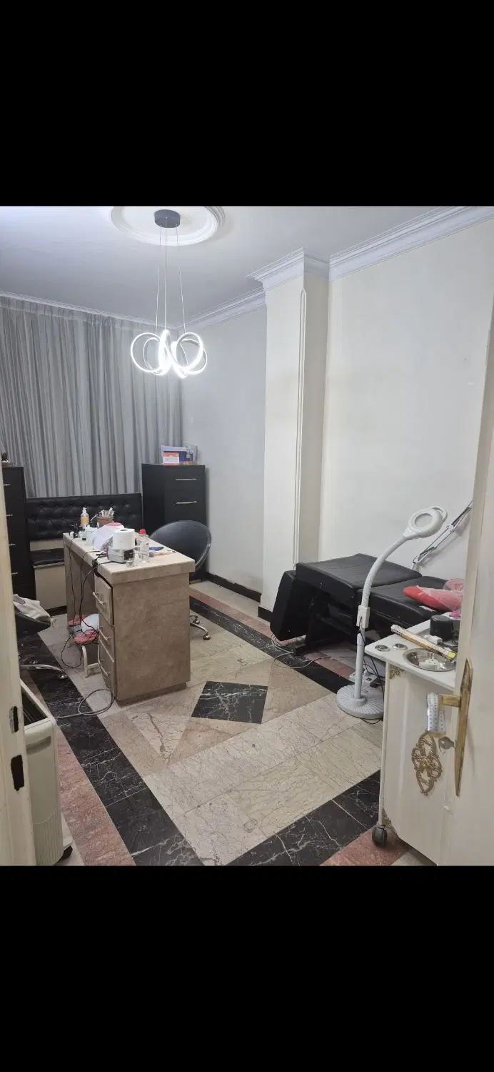 اجاره اتاق فعال در سالن زیبایی واقع در پونک