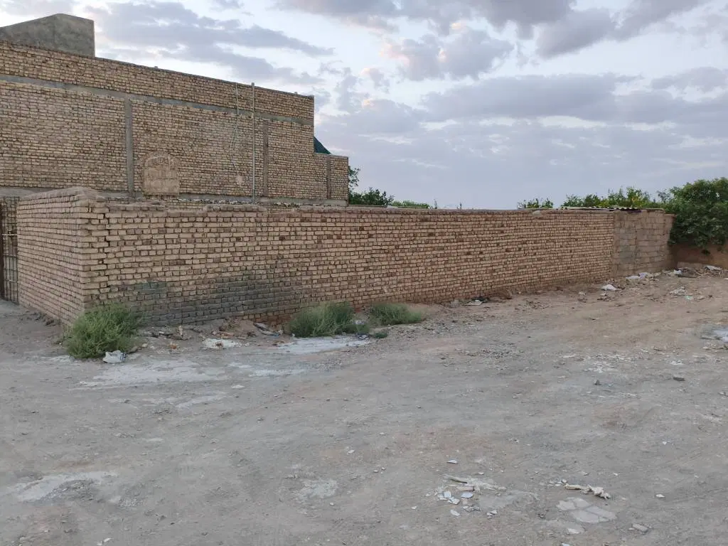 زمین به مساحت ۲۳۱ متر مربع