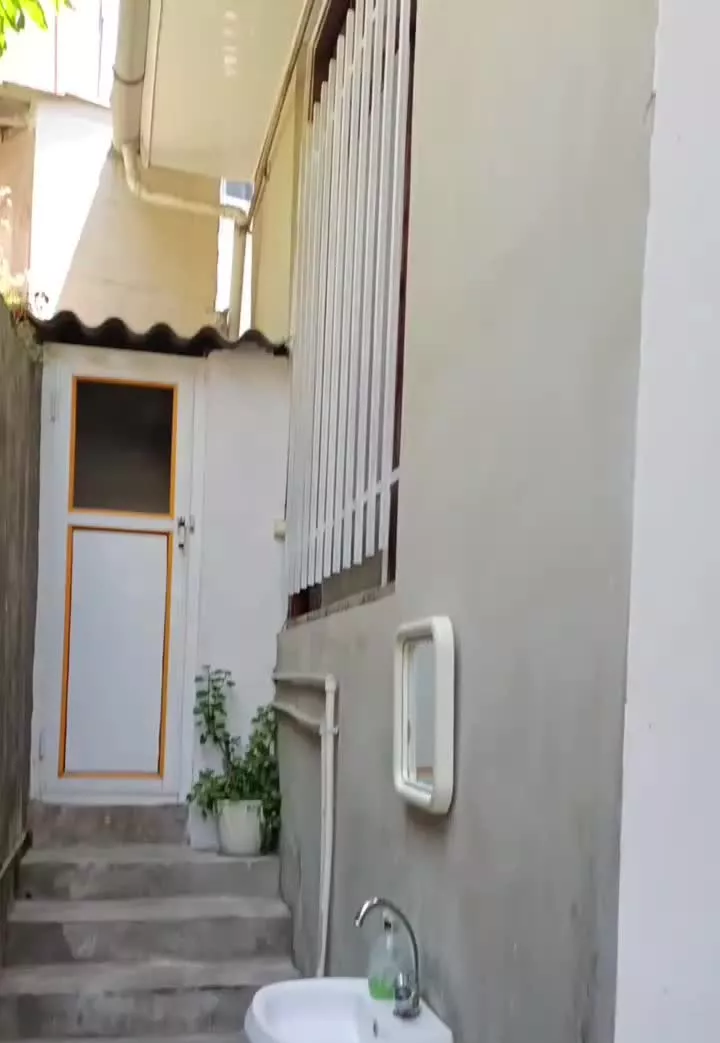 فروش ملک و خانهٔ مسکونی
