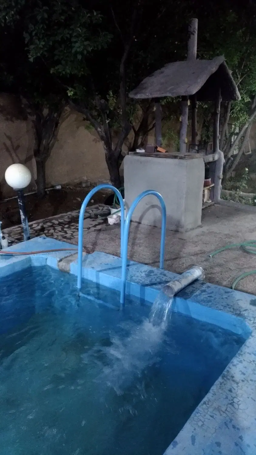 باغ قلعه سفید