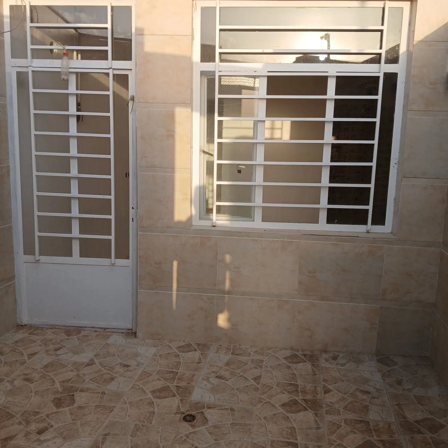 منزل دربست بلوارقطب راوند ک حکمت ۷۱