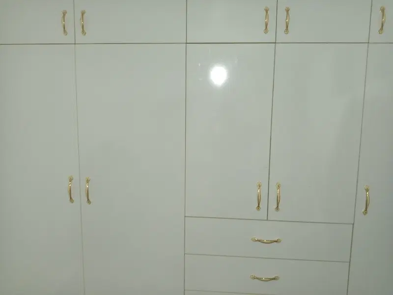واحد ۱۰۰متری همکف حیاط دار