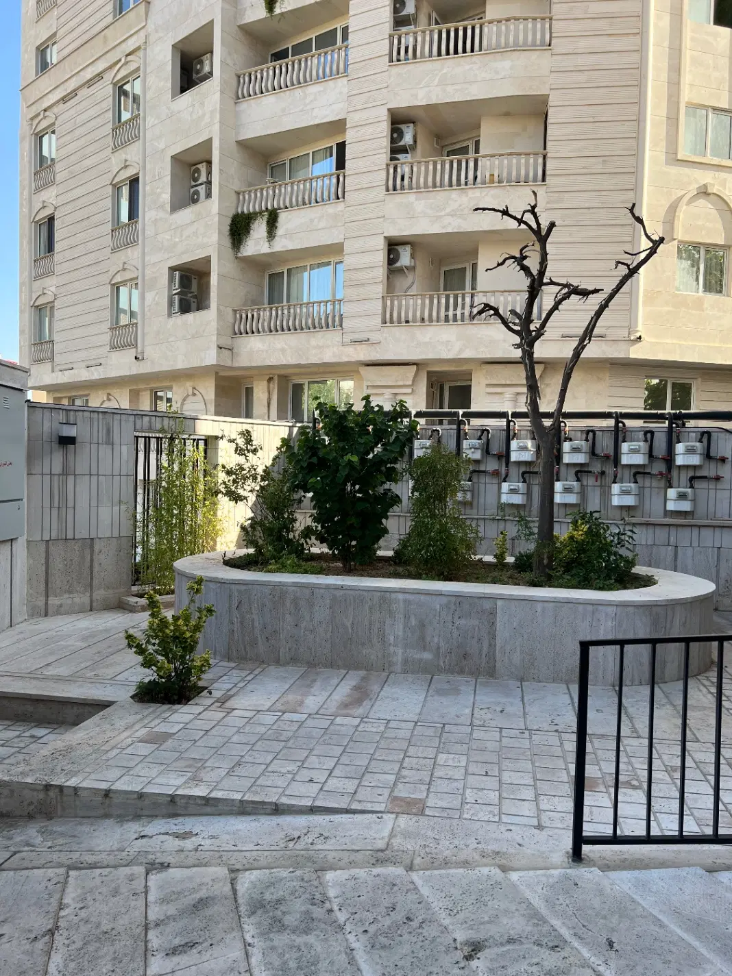آپارتمان ۲۲۵ متری