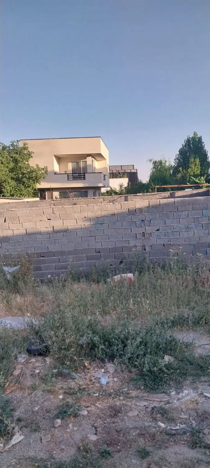 زمین باشرایط فوق العاده واقع در باغستان سربندان