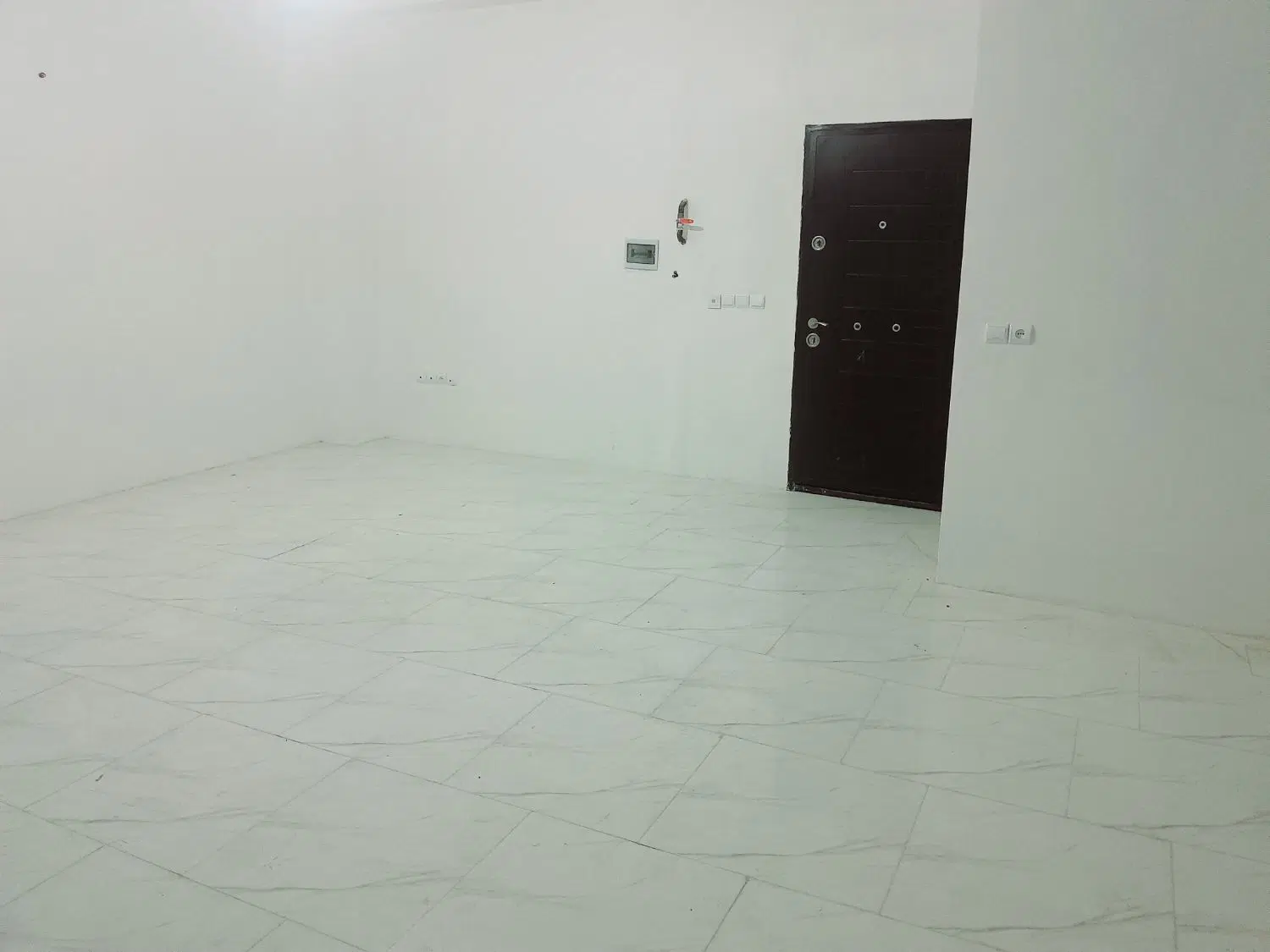 واحد ۶۹ متری نوساز تک واحدی