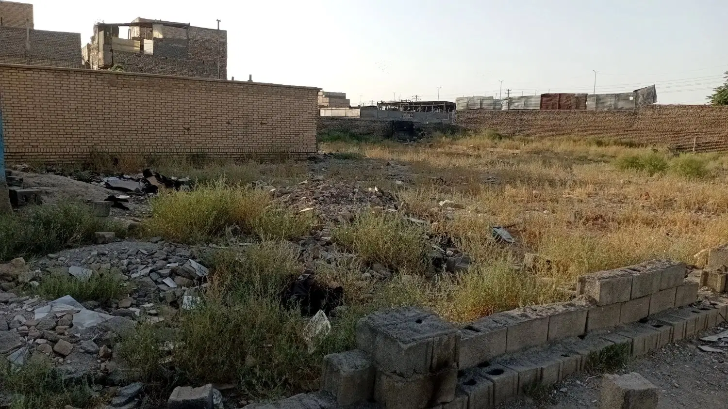 زمین ۱۰۰ متری پورسینا۵۳