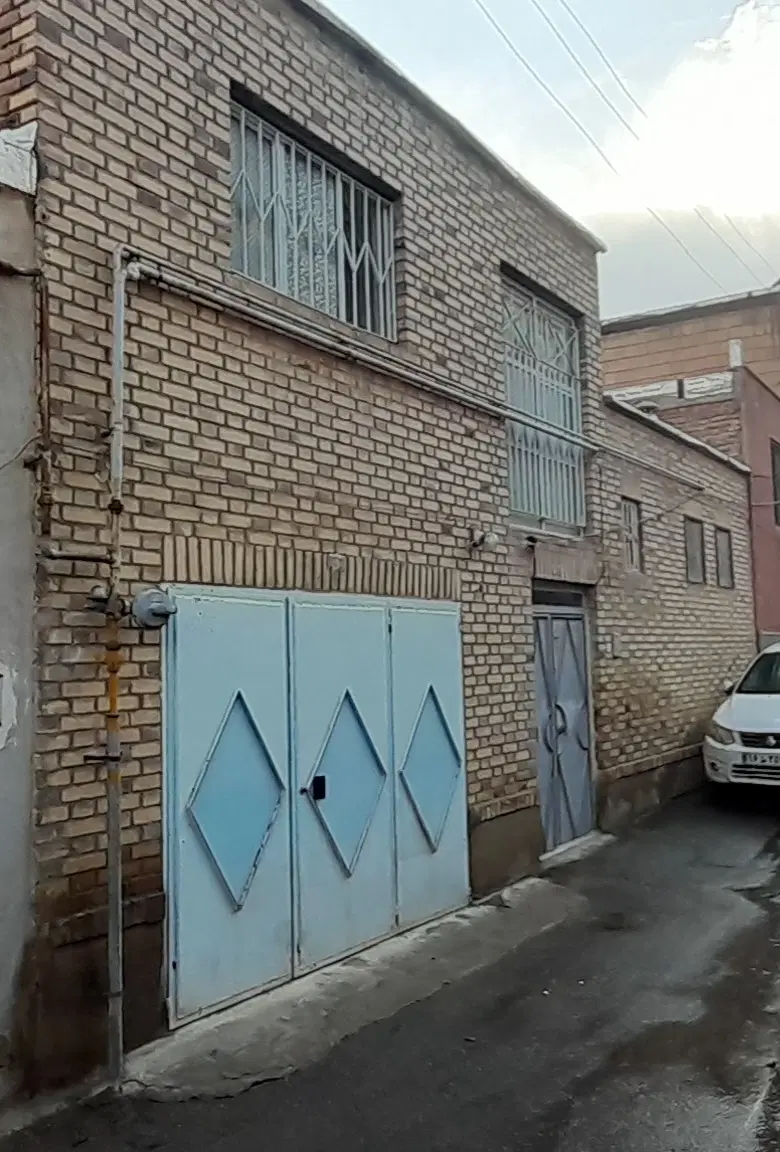 حیاط ویلایی جنوبی