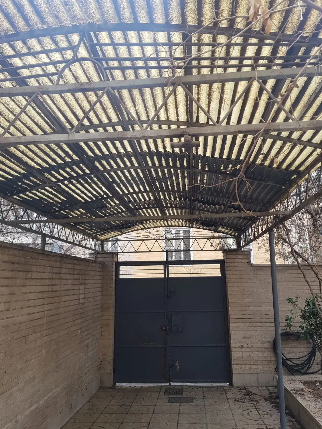 اجاره انبار ۱۲۰ متری