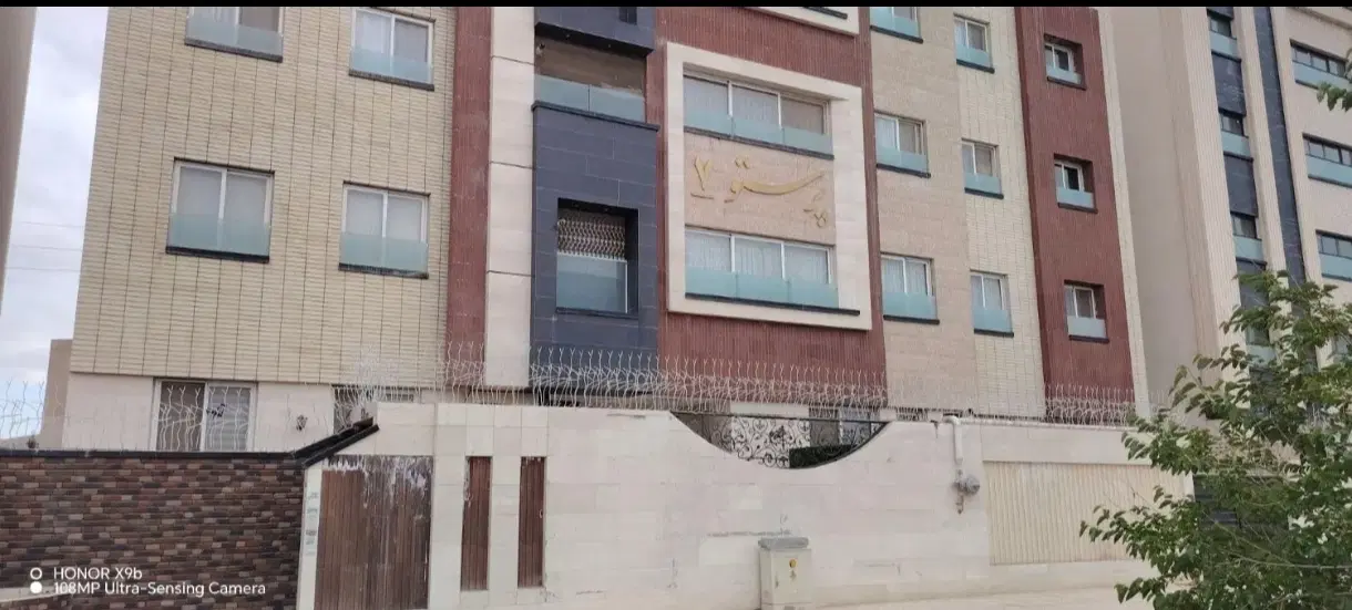 آپارتمان ۱۳۰ متری